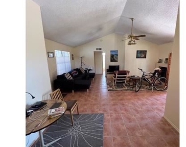 1407 E Tonto Lane - Photo Thumbnail 11