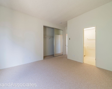 1428 Monterey Blvd - Photo Thumbnail 16