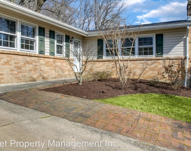 117 Aronimink Drive - Photo Thumbnail 27