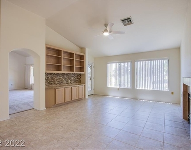 9617 Eagle Valley Drive - Photo Thumbnail 16