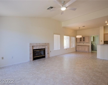 9617 Eagle Valley Drive - Photo Thumbnail 17