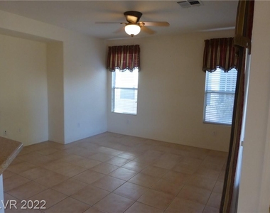 4240 Cascada Piazza Lane - Photo Thumbnail 10