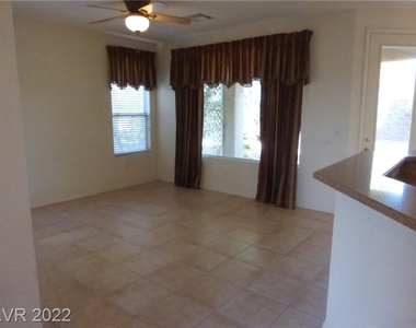 4240 Cascada Piazza Lane - Photo Thumbnail 12