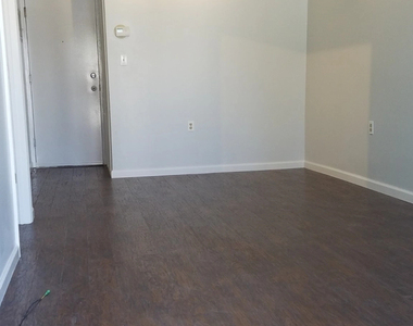 34-40 10th Street - Photo Thumbnail 5