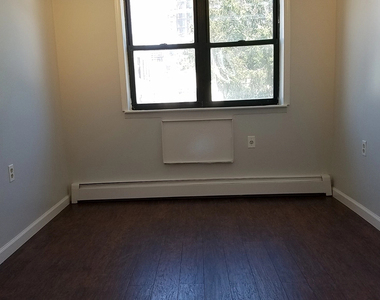 34-40 10th Street - Photo Thumbnail 12