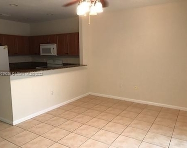 2712 Sw 82nd Ave - Photo Thumbnail 2