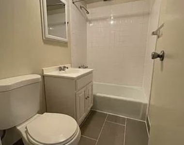 329 East 63rd Street - Photo Thumbnail 6