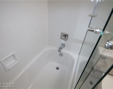 205 Sandpiper Village Way - Photo Thumbnail 23