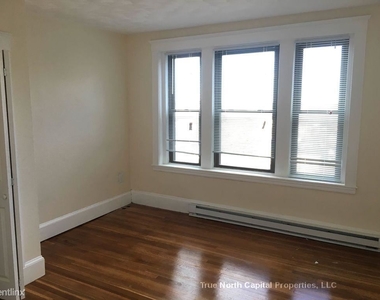 379 Broadway Apt 43 - Photo Thumbnail 2