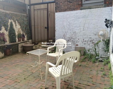 88 West Cedar St Apt 1b - Photo Thumbnail 6