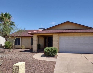 7120 W. Sunnyslope Ln. - Photo Thumbnail 0