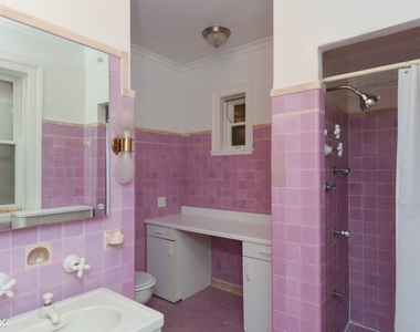 2054 W. Farwell, Unit 1 - Photo Thumbnail 17