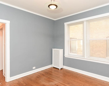 2054 W. Farwell, Unit 1 - Photo Thumbnail 15