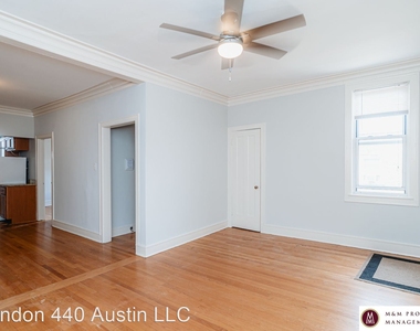 440-448 N Austin Avenue - Photo Thumbnail 1