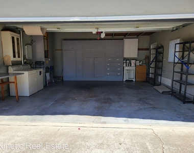 4025 Roland Dr - Photo Thumbnail 17