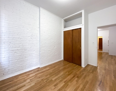 238 West 20th Street - Photo Thumbnail 1