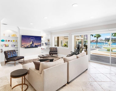 555 S Ocean Boulevard - Photo Thumbnail 12