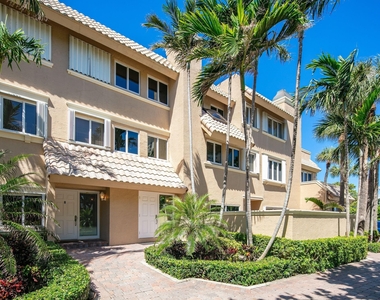 555 S Ocean Boulevard - Photo Thumbnail 9