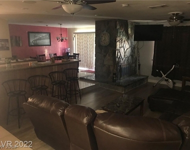 7608 Genzer Drive - Photo Thumbnail 5