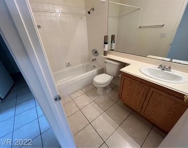 4809 White Aspen Avenue - Photo Thumbnail 7