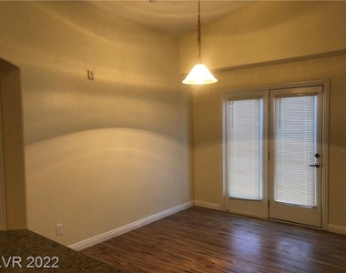 6434 Burns Allen Avenue - Photo Thumbnail 11