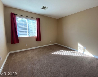 4532 English Lavender Avenue - Photo Thumbnail 17