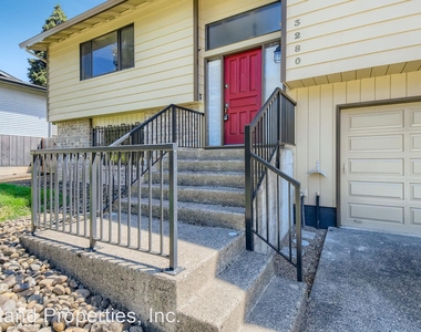 3280 Se Evergreen Ave - Photo Thumbnail 2