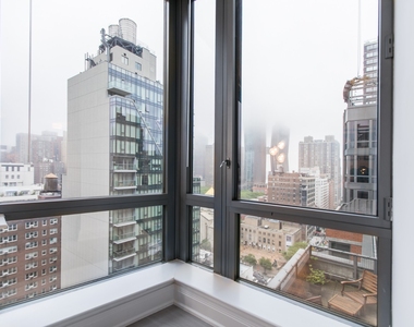 222 East 34th Street - Photo Thumbnail 16