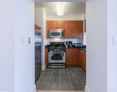 222 East 34th Street - Photo Thumbnail 5