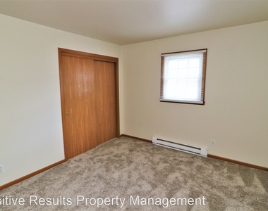 536 Biester Dr - Photo Thumbnail 7