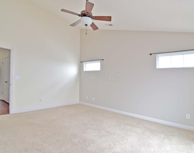 1456 Bloomington Boulevard - Photo Thumbnail 10