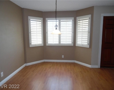 7909 Esterbrook Way - Photo Thumbnail 5