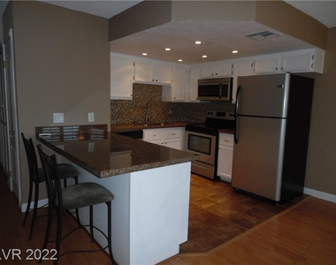 7909 Esterbrook Way - Photo Thumbnail 7