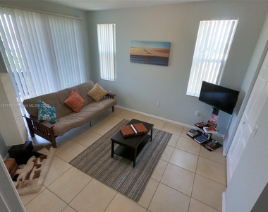 4402 Sw 160th Ave - Photo Thumbnail 10