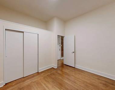 West 92nd St - Photo Thumbnail 6