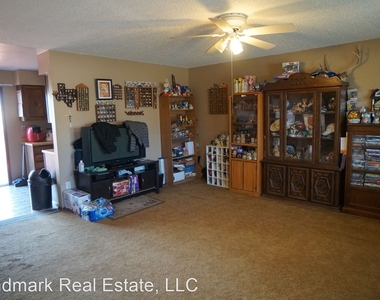 6110 Tuckerman Lane - Photo Thumbnail 3