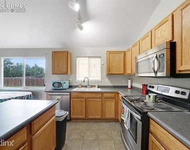 6224 Grand Mesa Drive - Photo Thumbnail 12