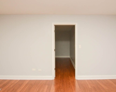 6201 N. Kenmore, Unit 4a - Photo Thumbnail 12