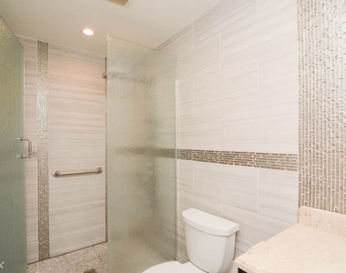 6201 N. Kenmore, Unit 4a - Photo Thumbnail 17