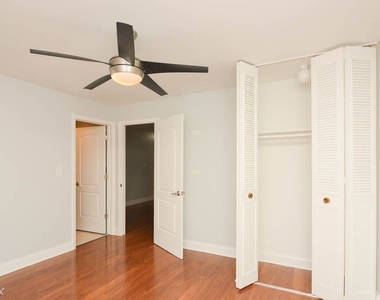 6201 N. Kenmore, Unit 4a - Photo Thumbnail 15