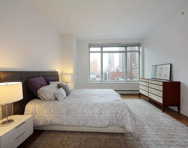 205 East 59th Street - Photo Thumbnail 5