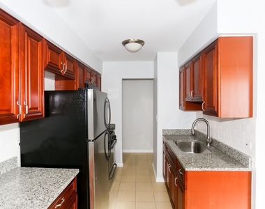 6201 N. Kenmore, Unit 202 - Photo Thumbnail 1