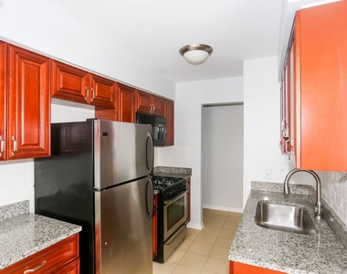 6201 N. Kenmore, Unit 202 - Photo Thumbnail 2