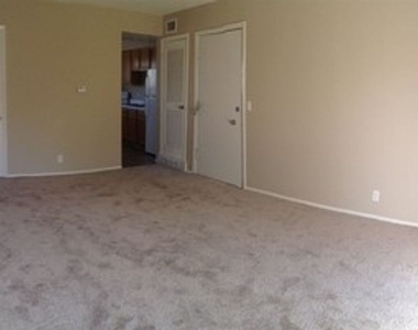 2306 Village Court - Photo Thumbnail 14