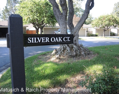 1118 Silver Oak Ct - Photo Thumbnail 17