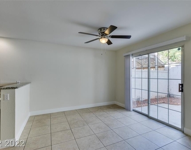 2837 Crystal Lantern Drive - Photo Thumbnail 16