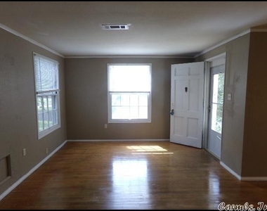 6601 Kavanaugh Place - Photo Thumbnail 3