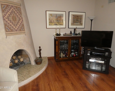 8013 N 73rd Street - Photo Thumbnail 1