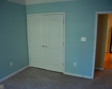 12170 Abington Hall Place - Photo Thumbnail 16