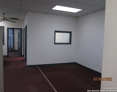 1747 Citadell Plaza - Photo Thumbnail 6